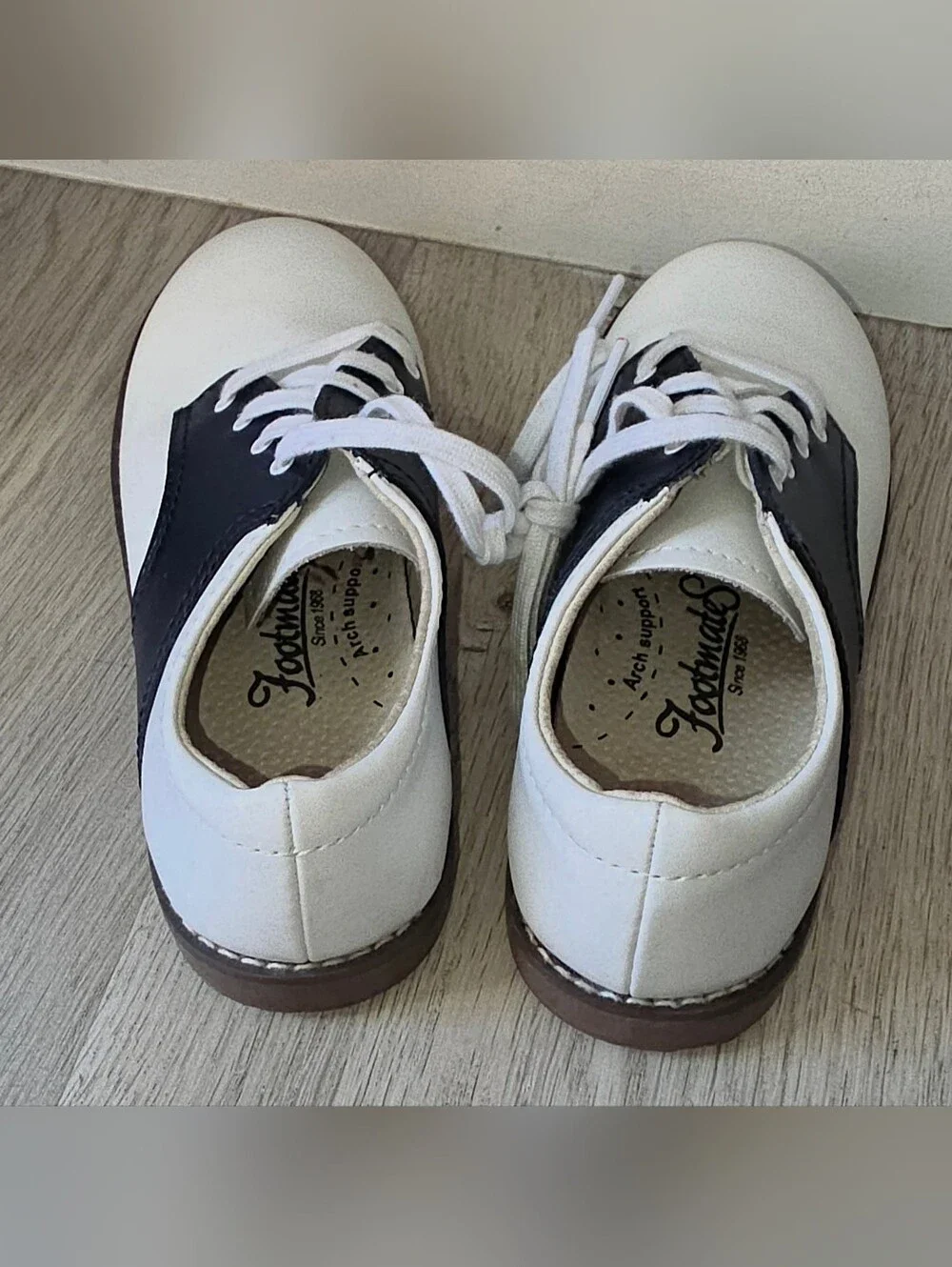 Footmates Cheer Boys Leather White/Navy Lace-Up Shoes, Size 1